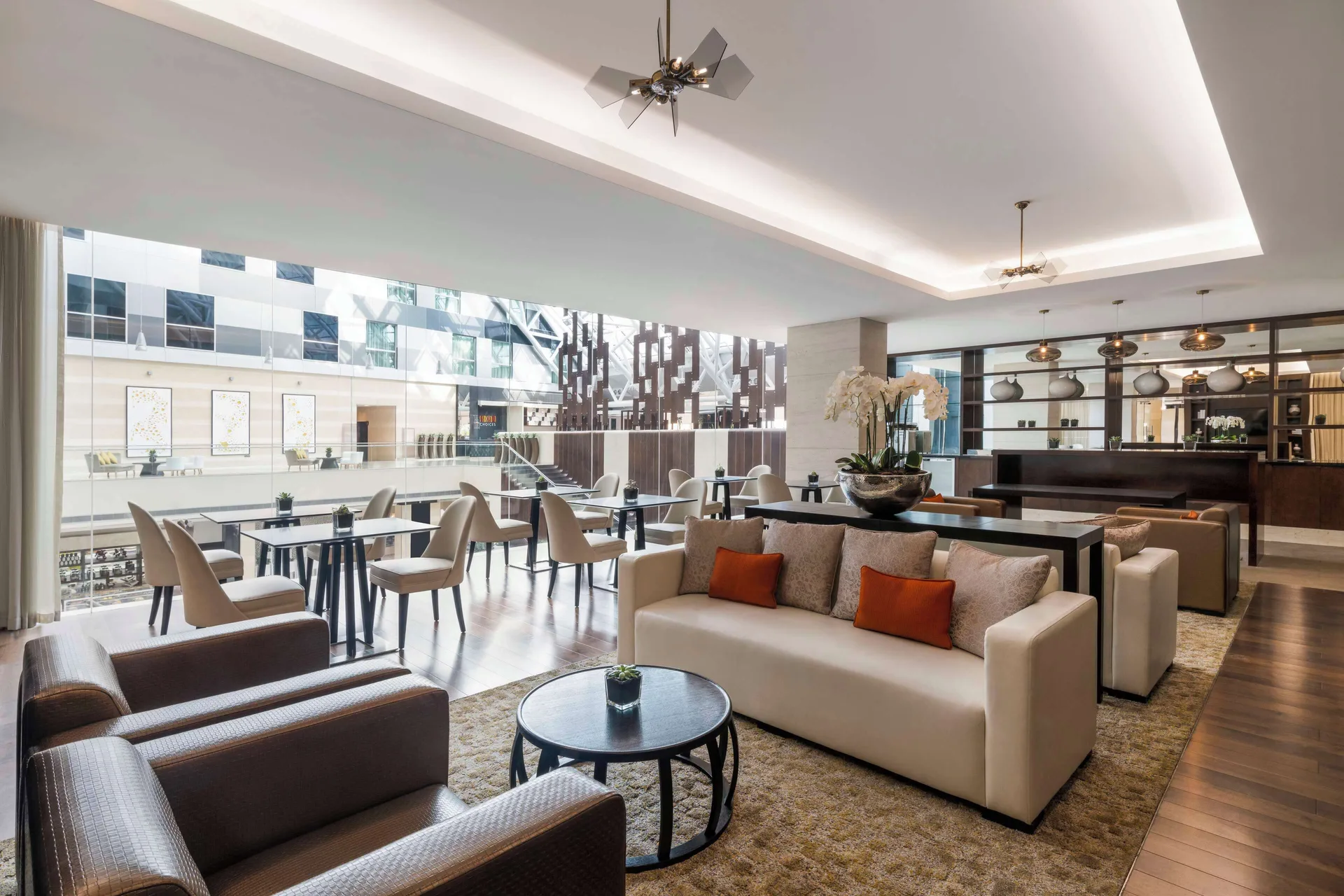 Hyatt Regency Oryx Doha — restaurant