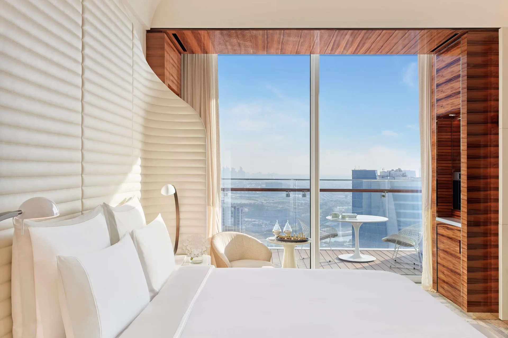 Fairmont Doha — room