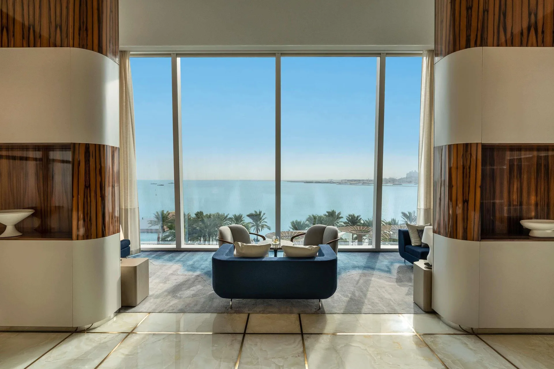 Fairmont Doha — room