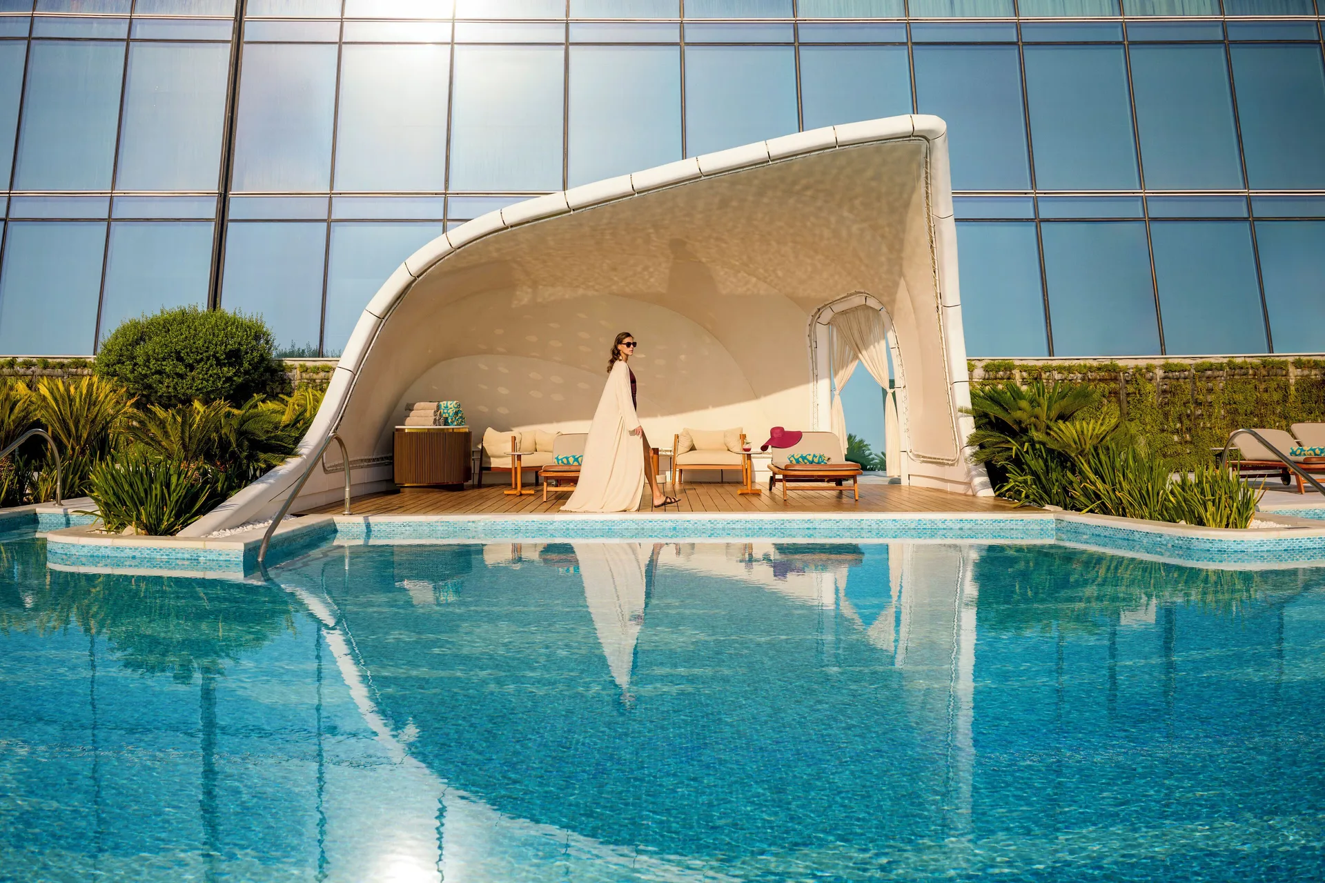Raffles Doha — pool