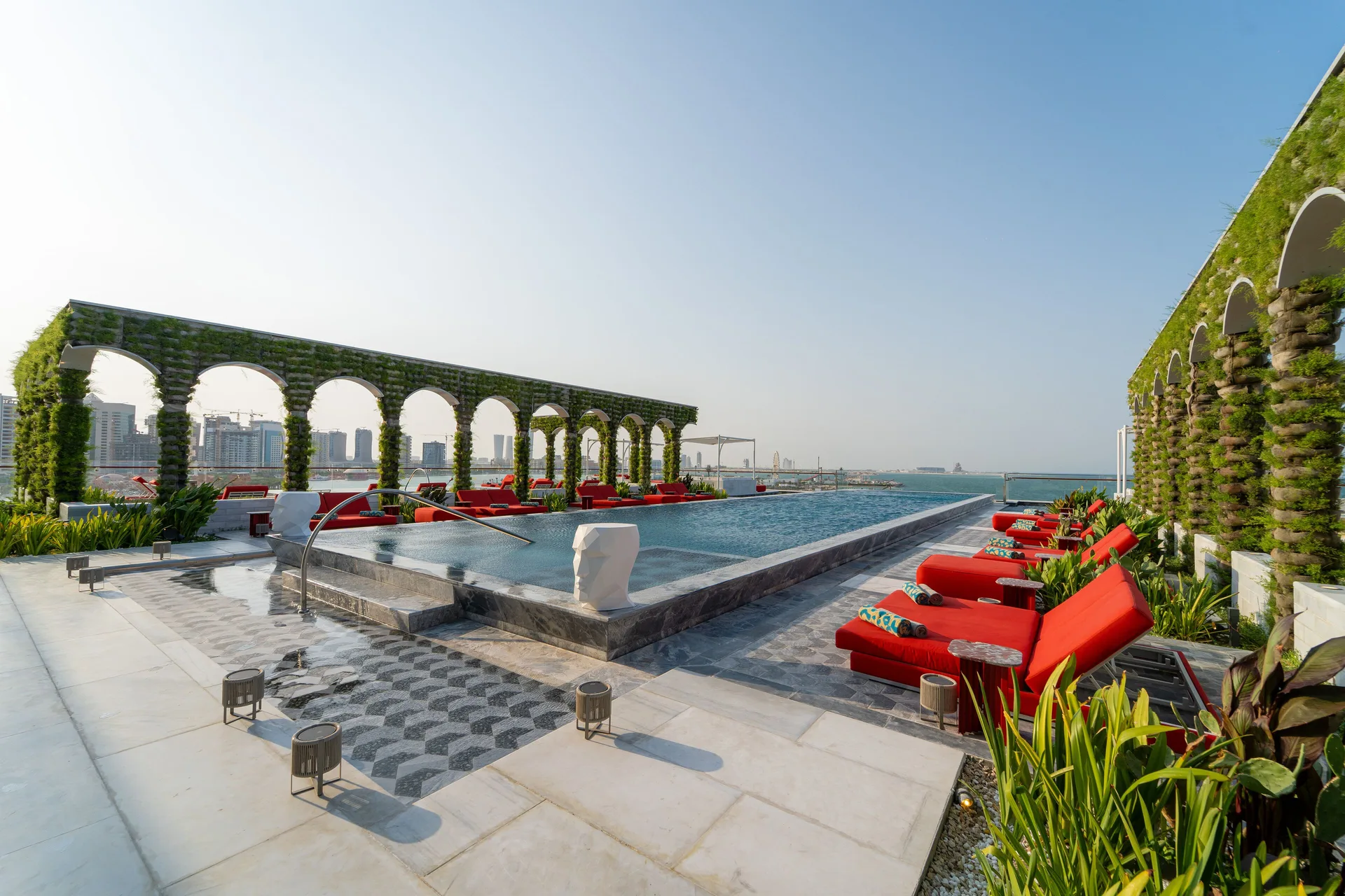 Raffles Doha — pool