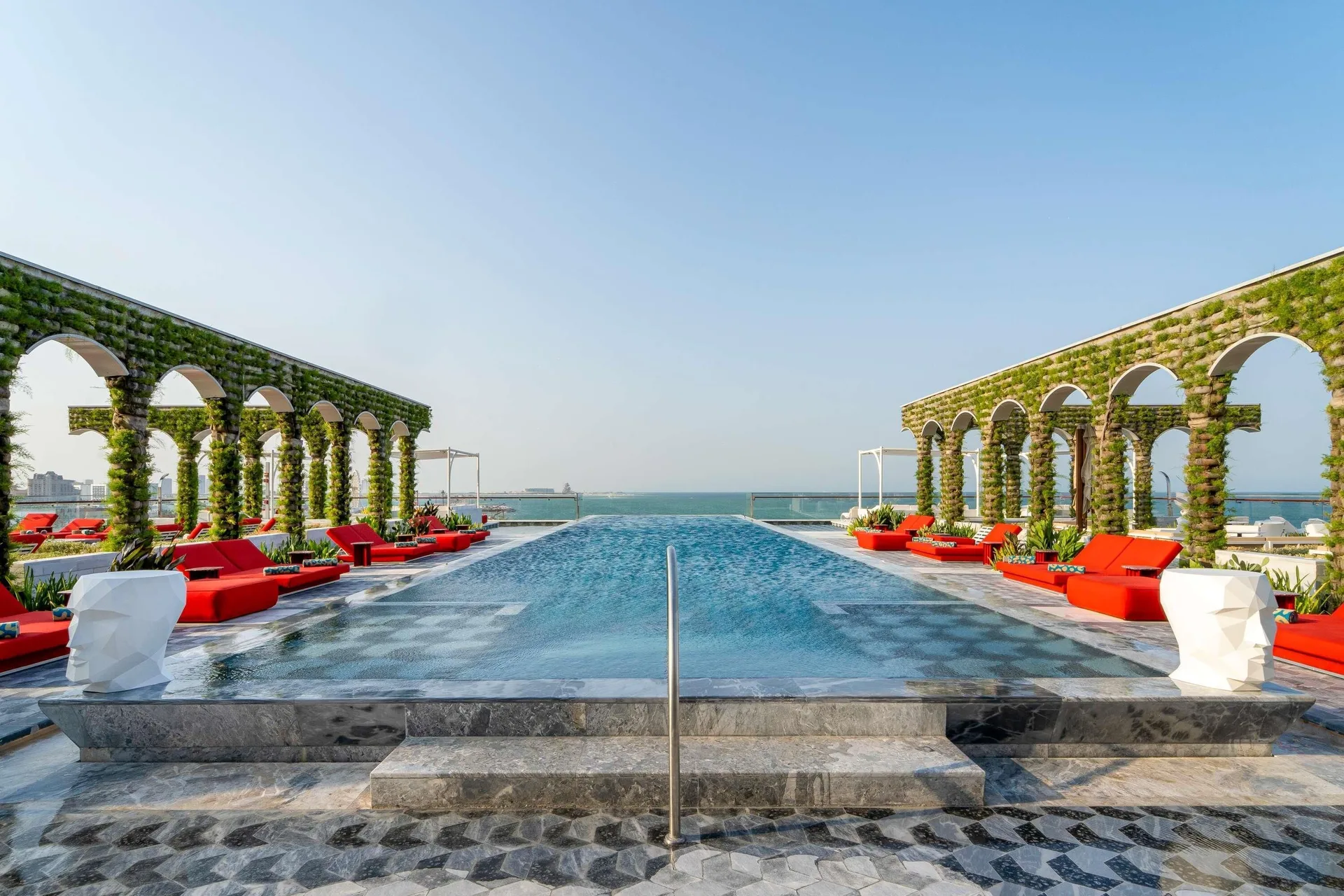 Raffles Doha — pool