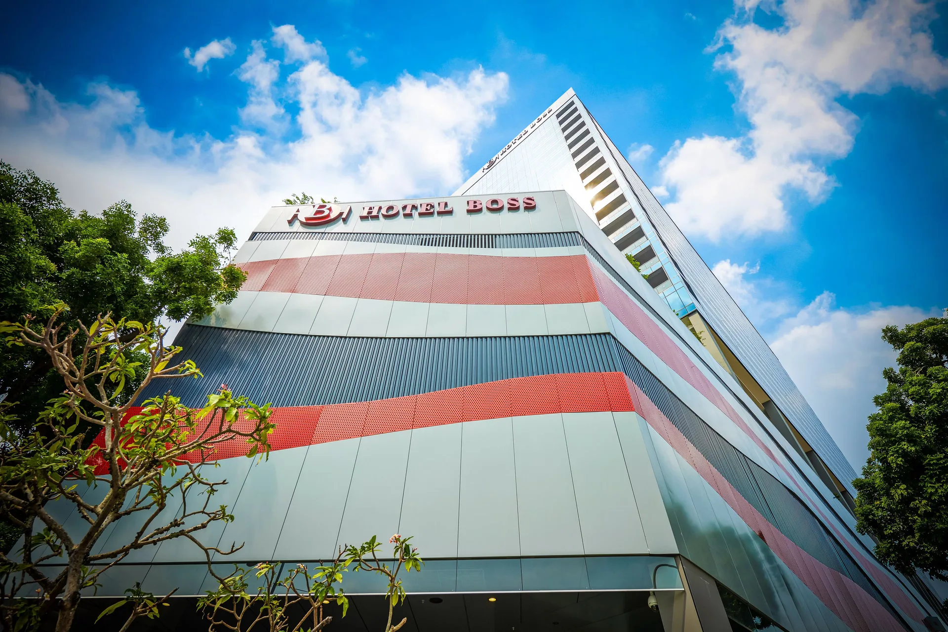 Hotel Boss — exterior