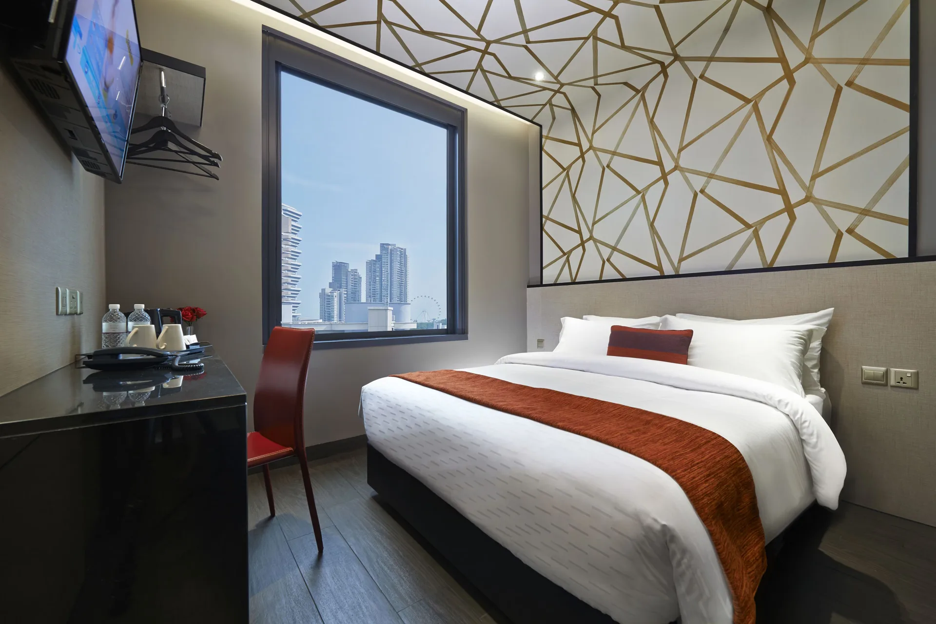 Hotel Boss — room
