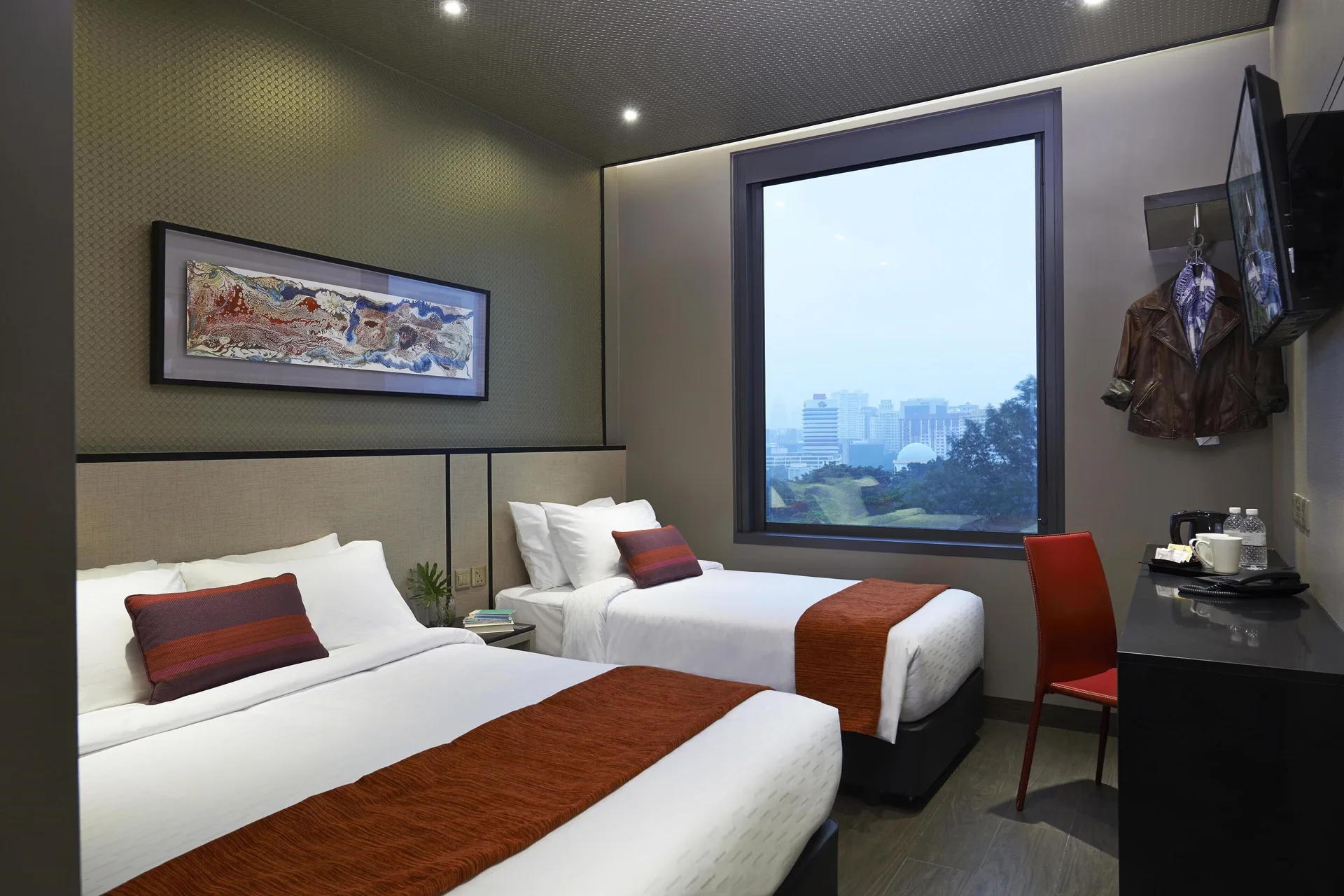 Hotel Boss — room