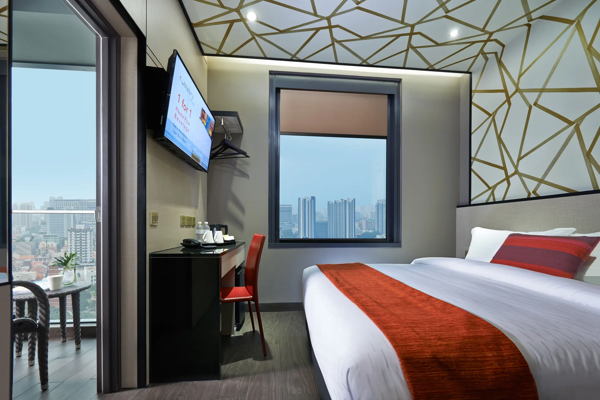 Hotel Boss — room