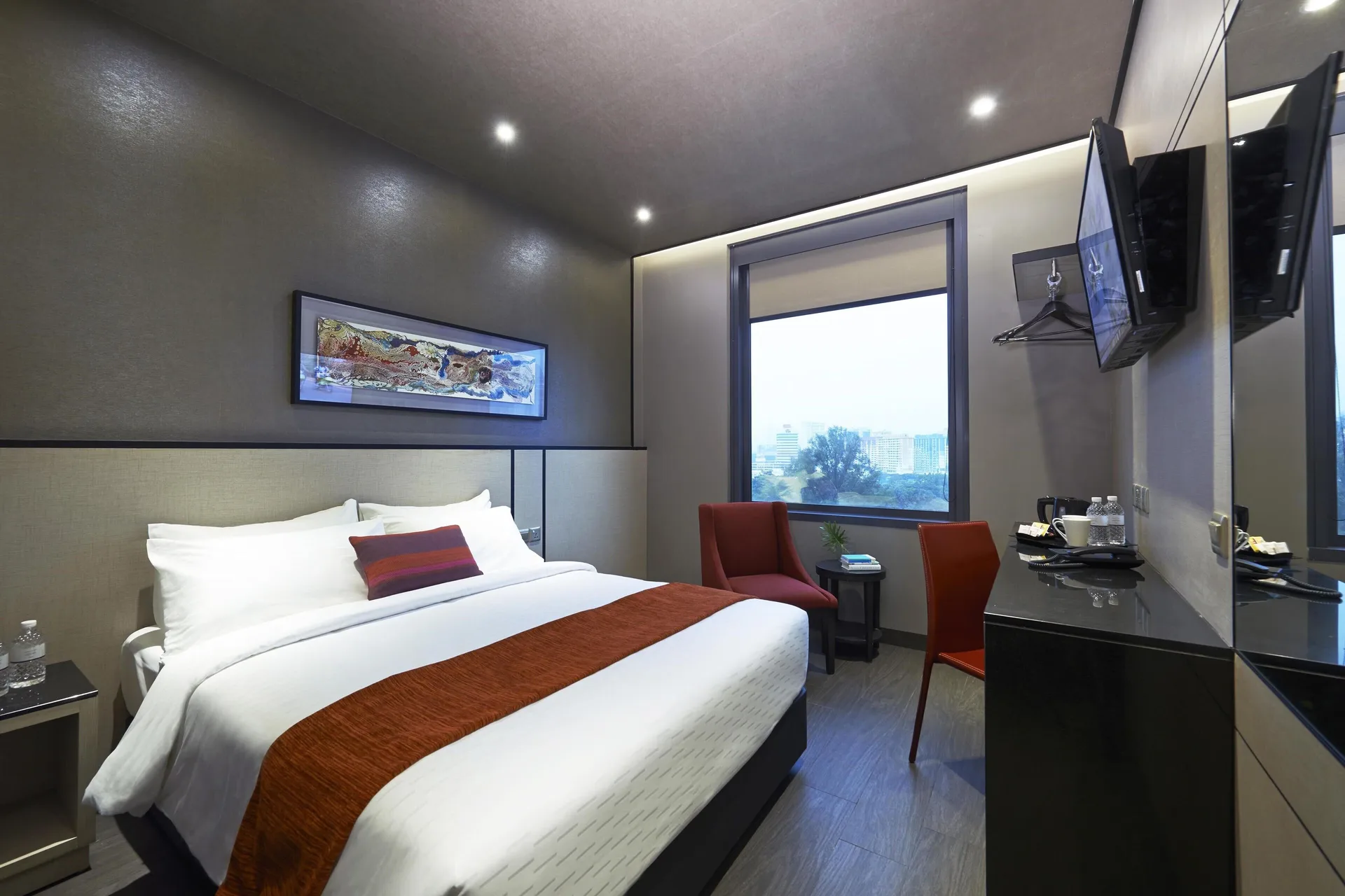 Hotel Boss — room