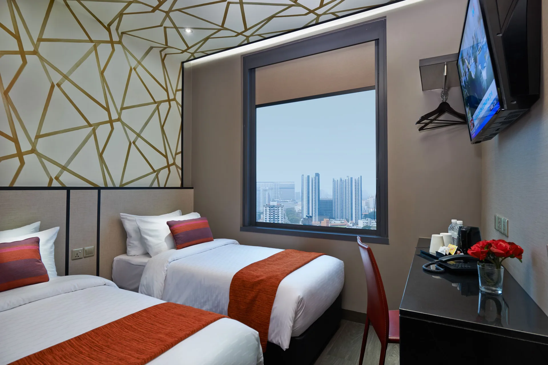 Hotel Boss — room