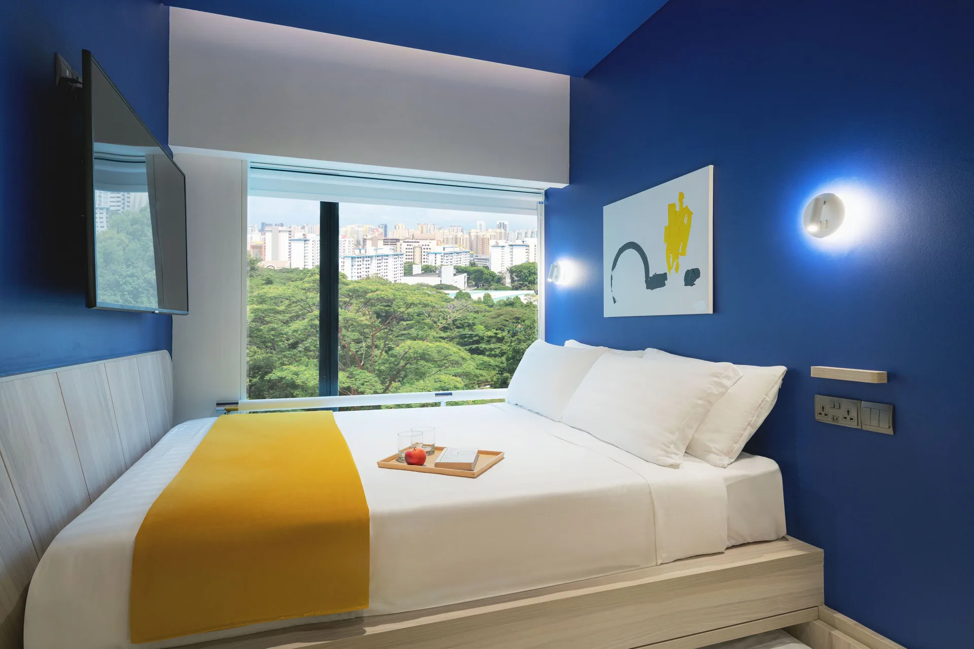 Furama RiverFront — room