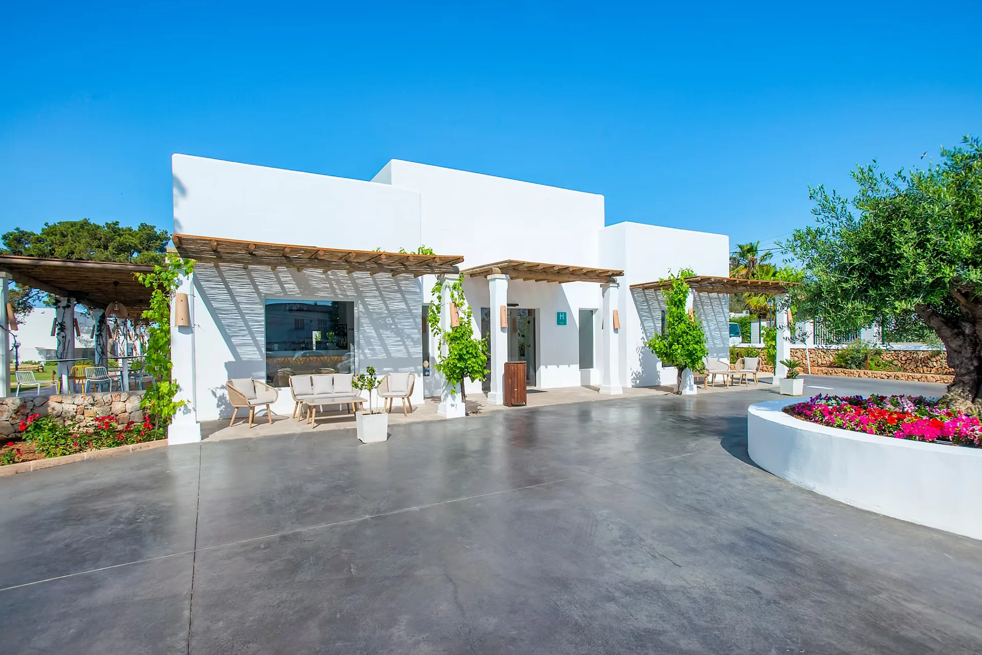 Eques Petit Resort