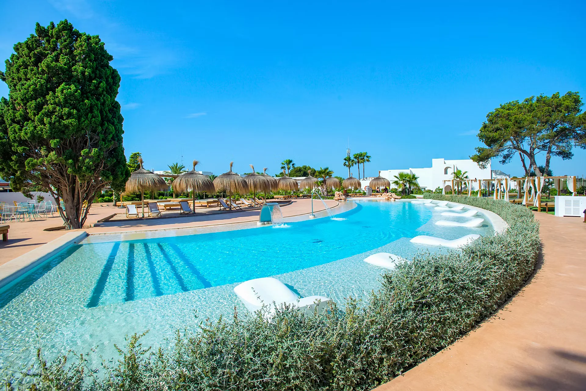Eques Petit Resort