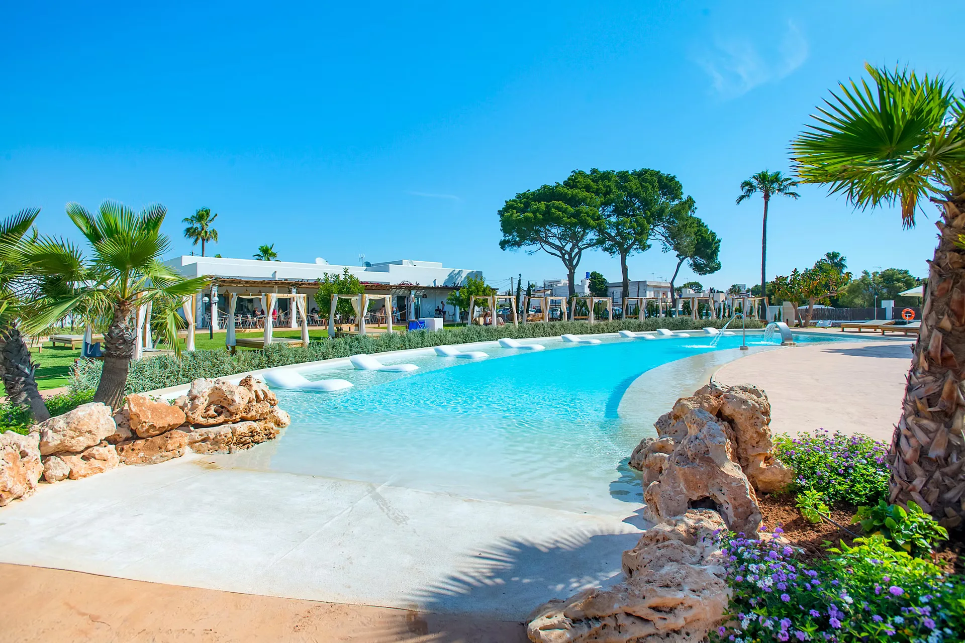 Eques Petit Resort