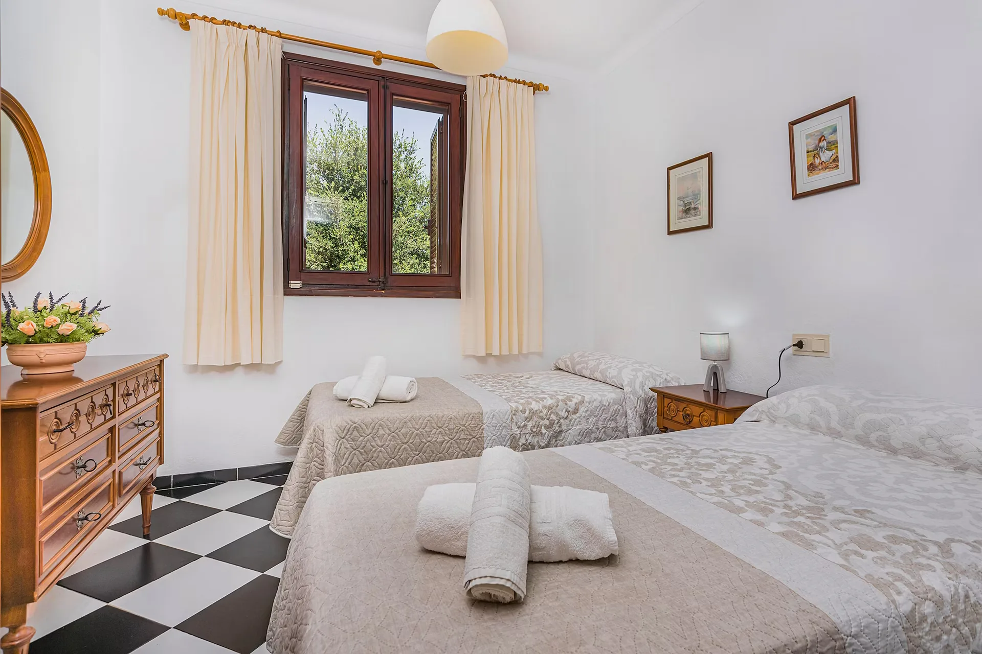 Villa Can Barretas