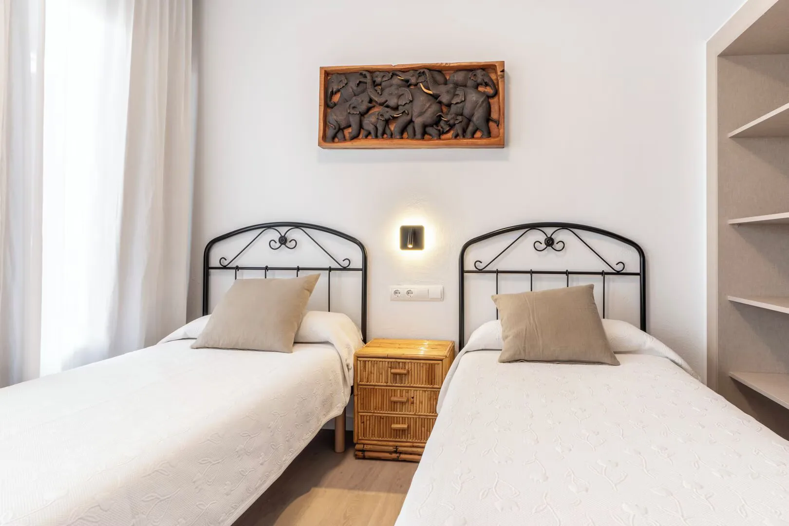 Apartamentos Cel Blau — room