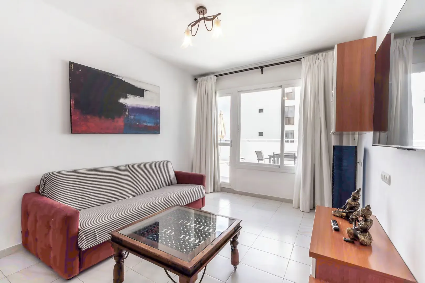 Apartamentos Cel Blau — room