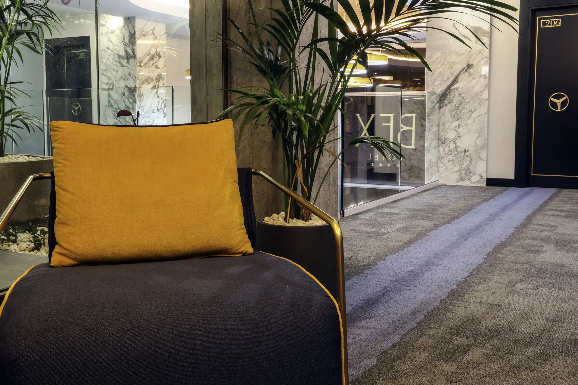 Design Plus Bex Hotel — exterior