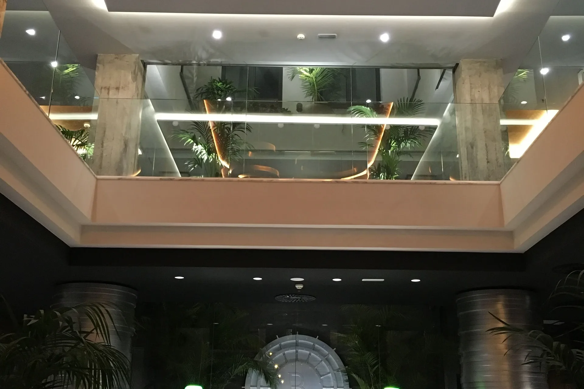 Design Plus Bex Hotel — exterior