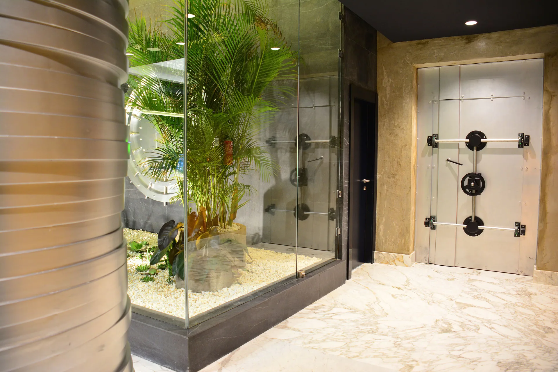 Design Plus Bex Hotel — exterior