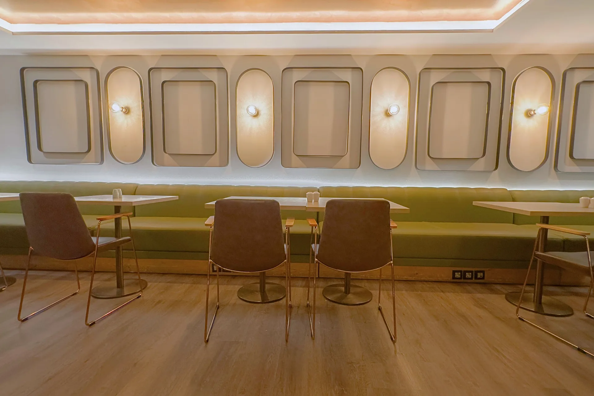 Design Plus Bex Hotel — restaurant