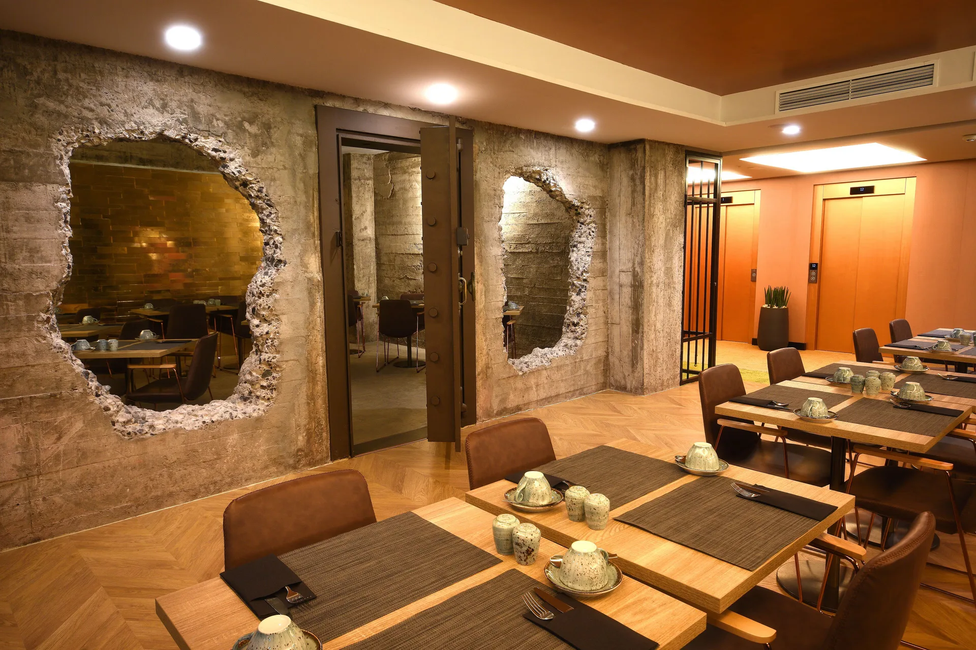 Design Plus Bex Hotel — restaurant