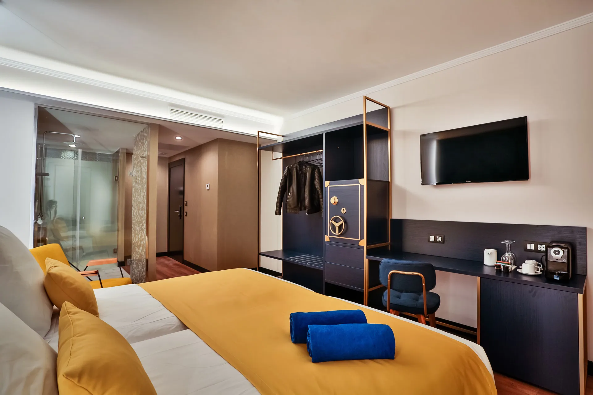 Design Plus Bex Hotel — room