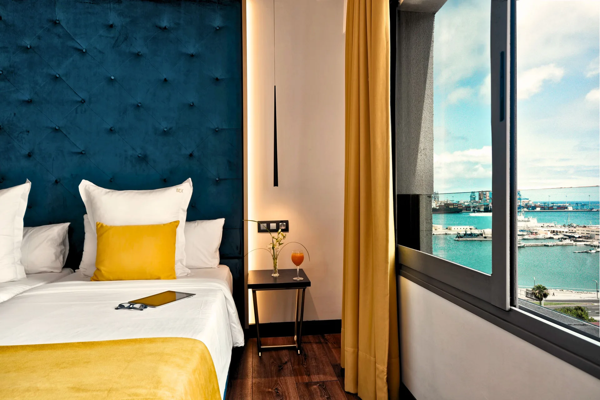 Design Plus Bex Hotel — room