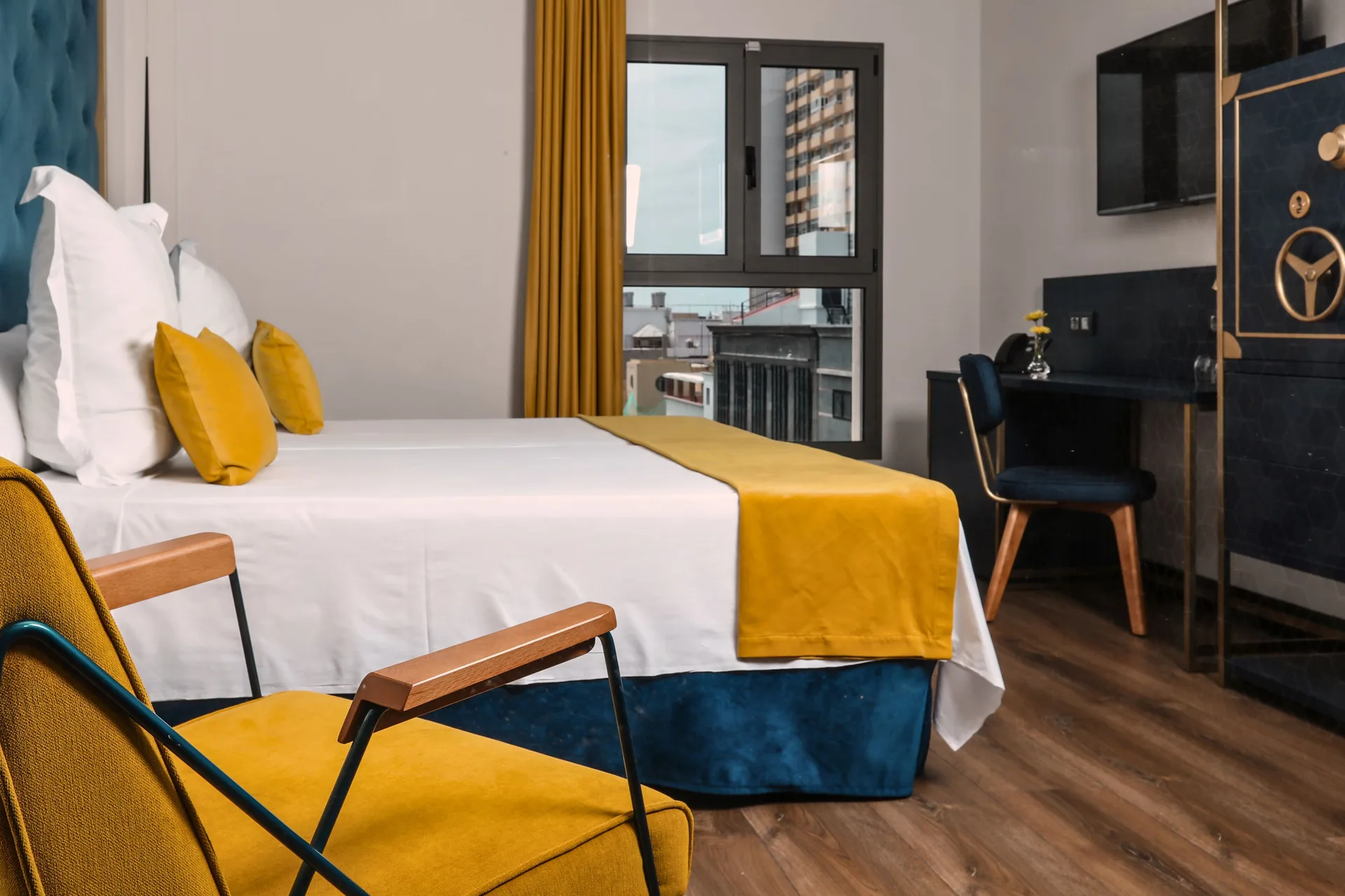 Design Plus Bex Hotel — room