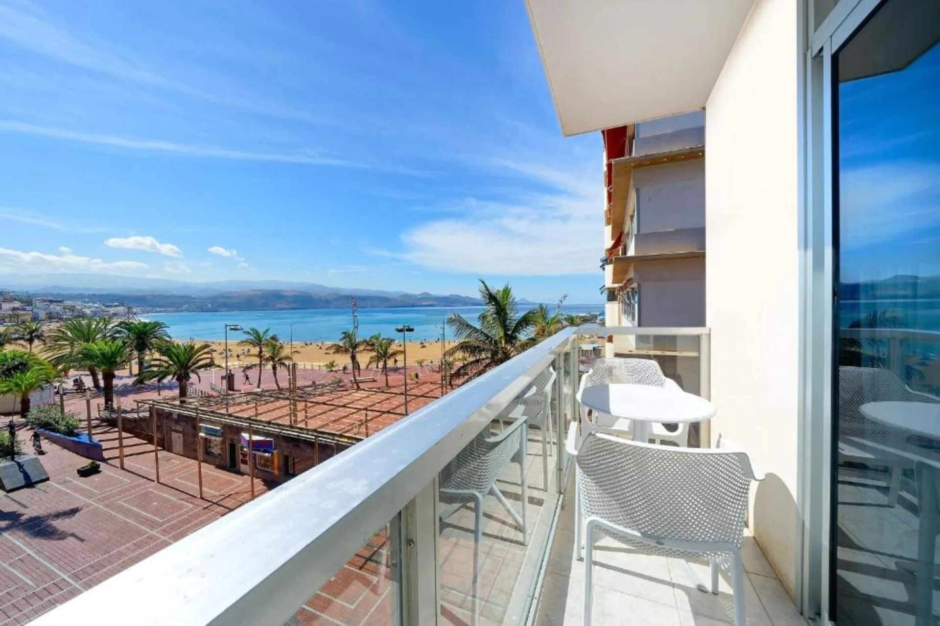 Hotel Aloe Canteras — beach