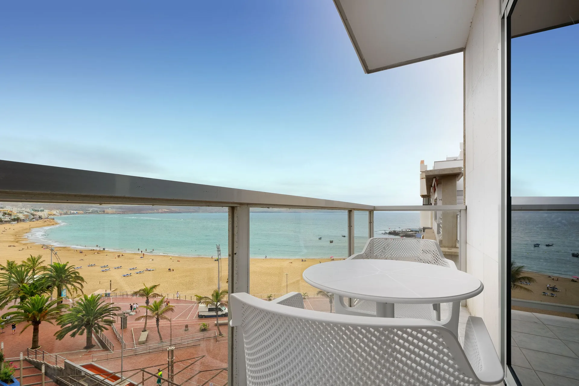 Hotel Aloe Canteras — beach