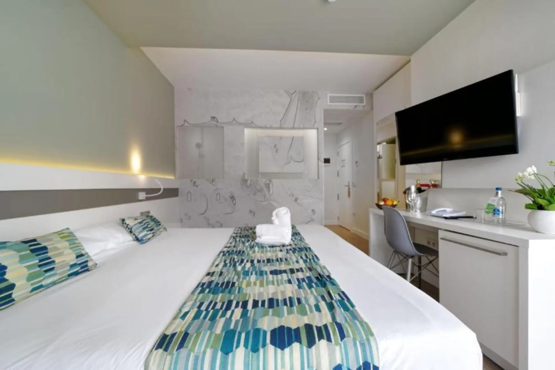 Hotel Aloe Canteras — room