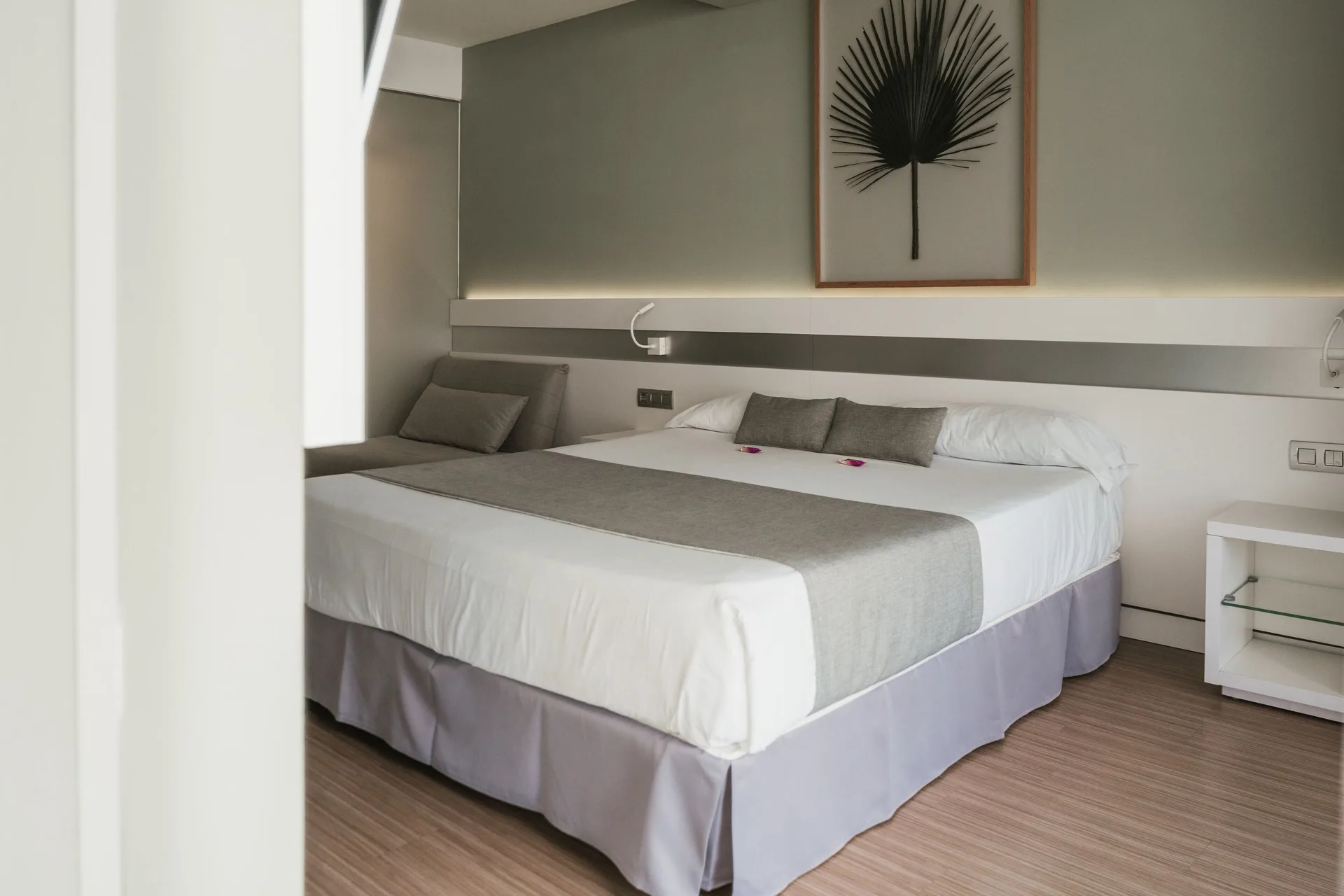 Hotel Aloe Canteras — room