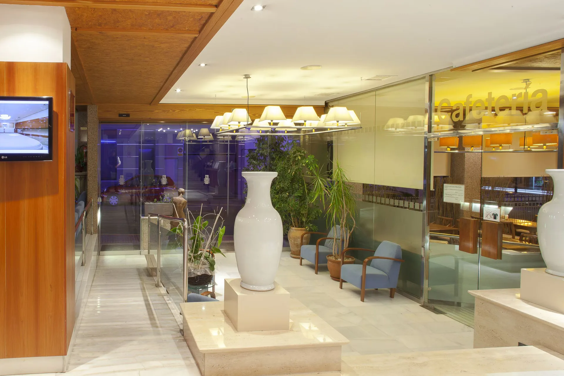 Duquesa Playa Aparthotel — exterior