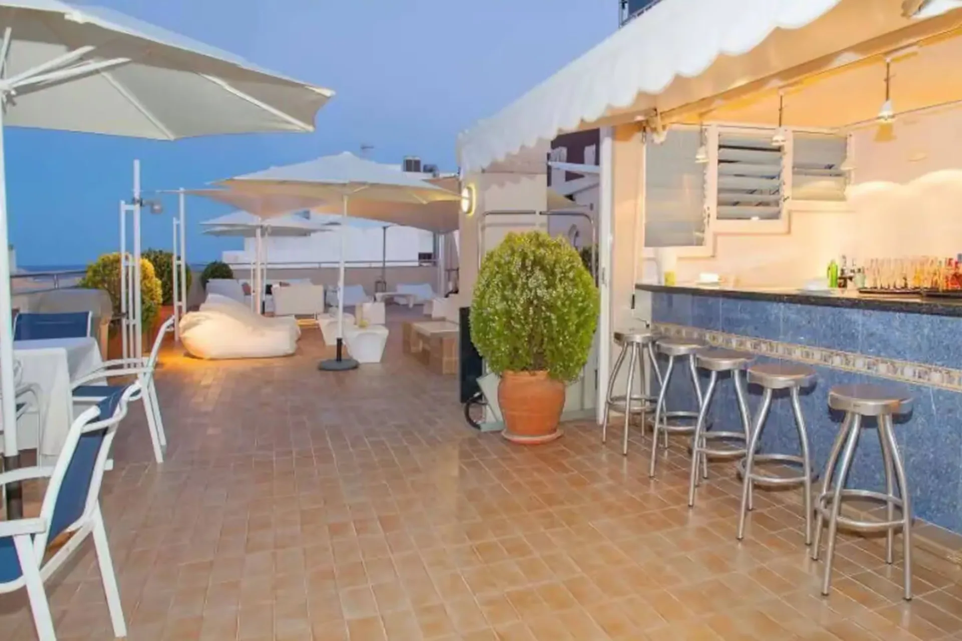 Duquesa Playa Aparthotel — restaurant