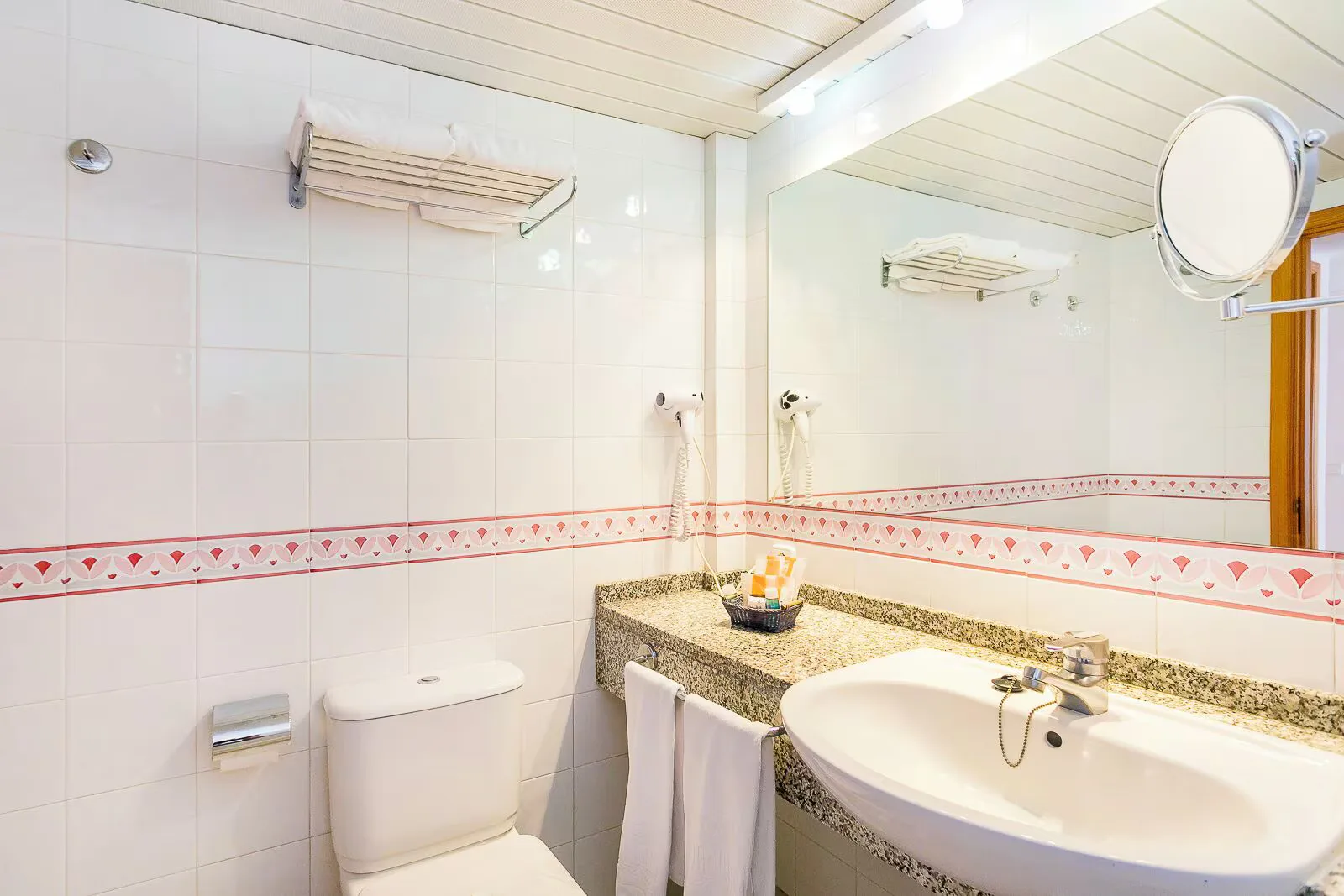 Duquesa Playa Aparthotel — room