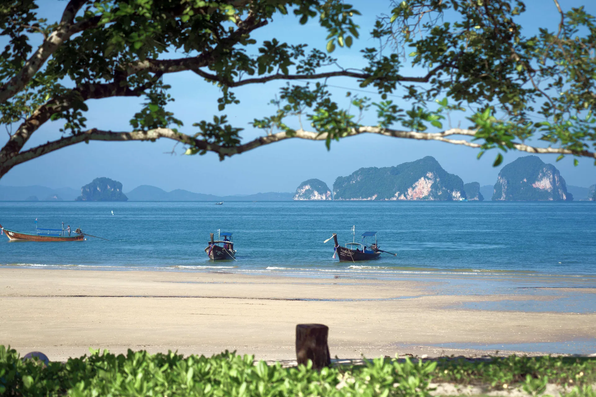 Banyan Tree Krabi — beach