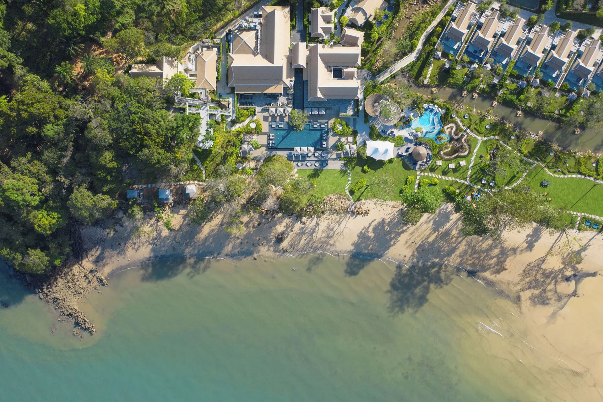 Banyan Tree Krabi — beach