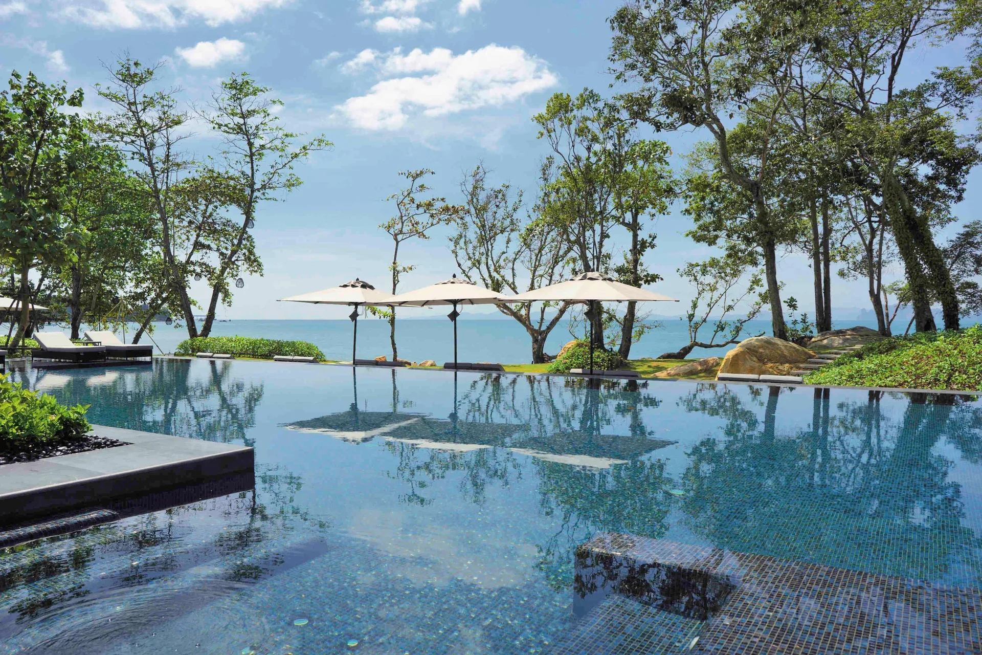 Banyan Tree Krabi — pool