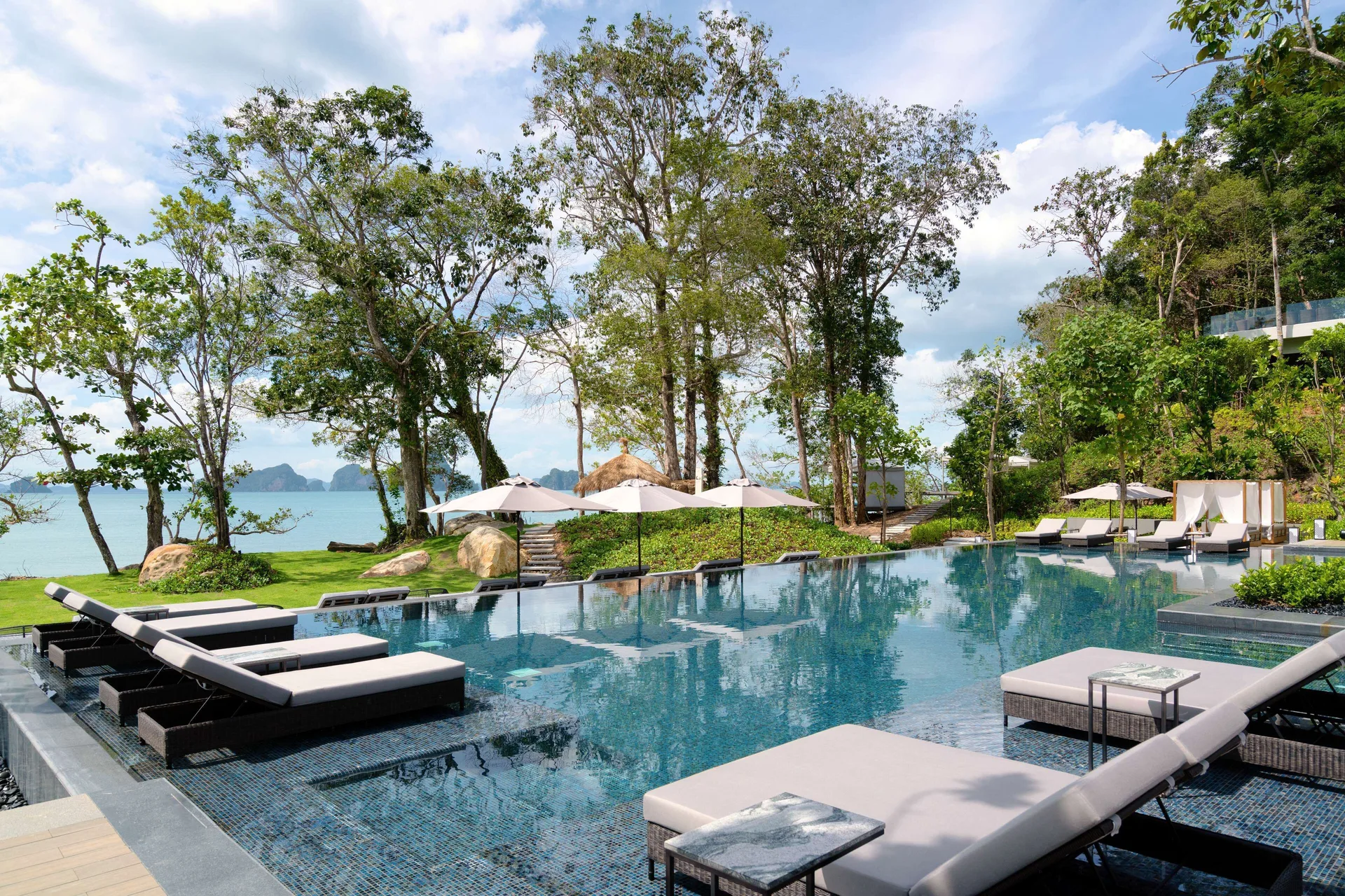Banyan Tree Krabi — pool