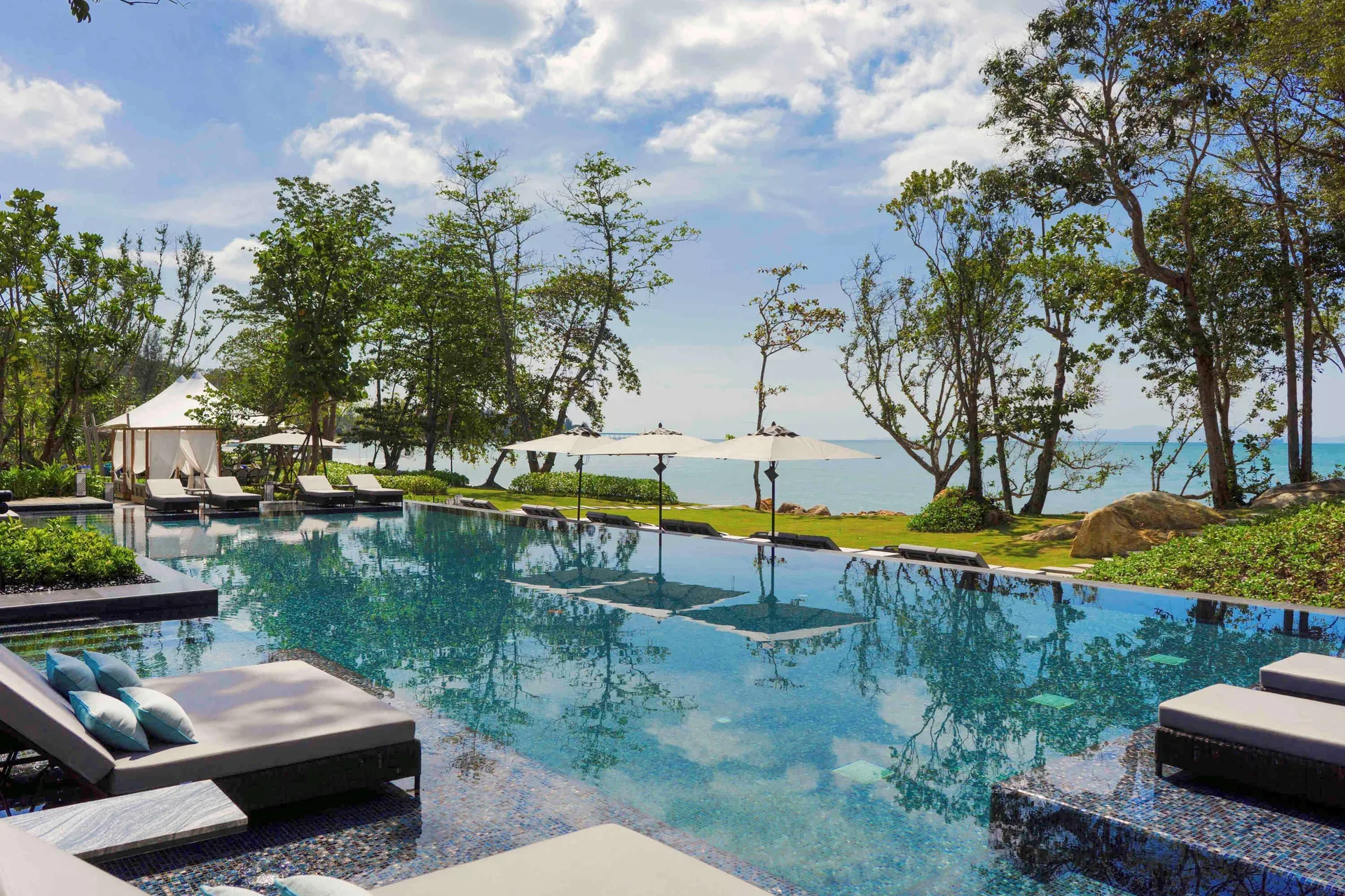 Banyan Tree Krabi — pool