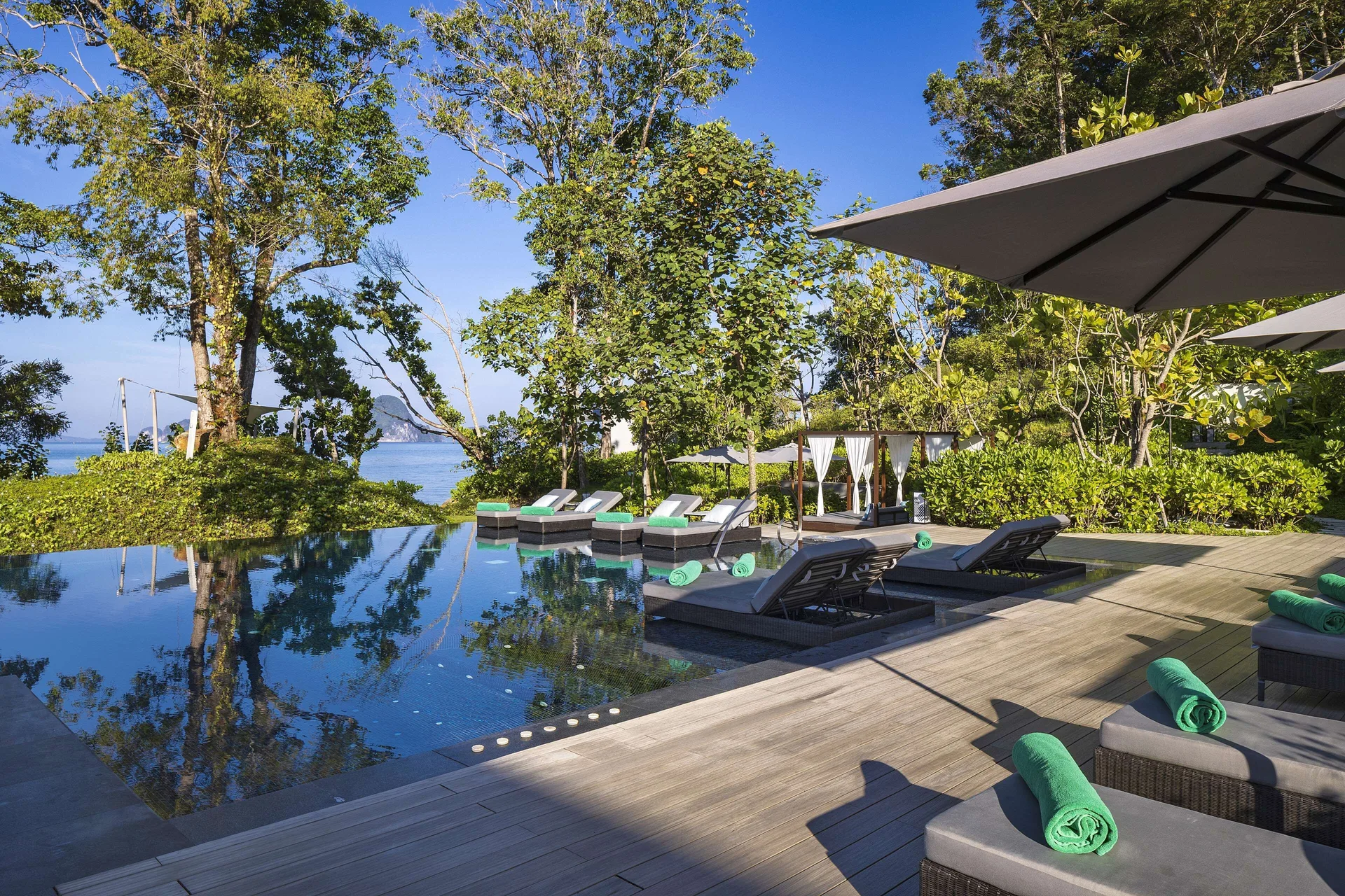 Banyan Tree Krabi — pool
