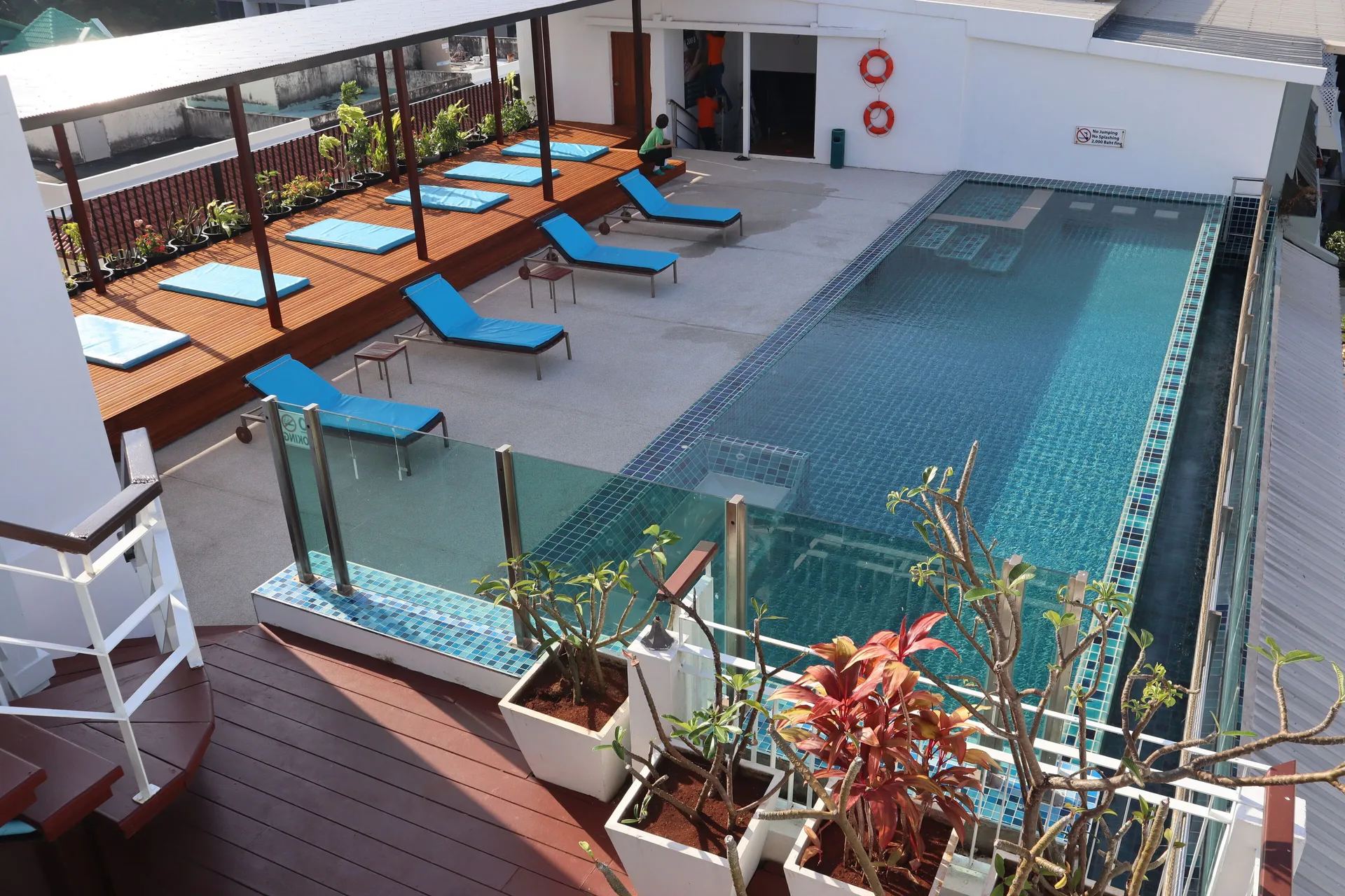 Aspery Hotel — pool
