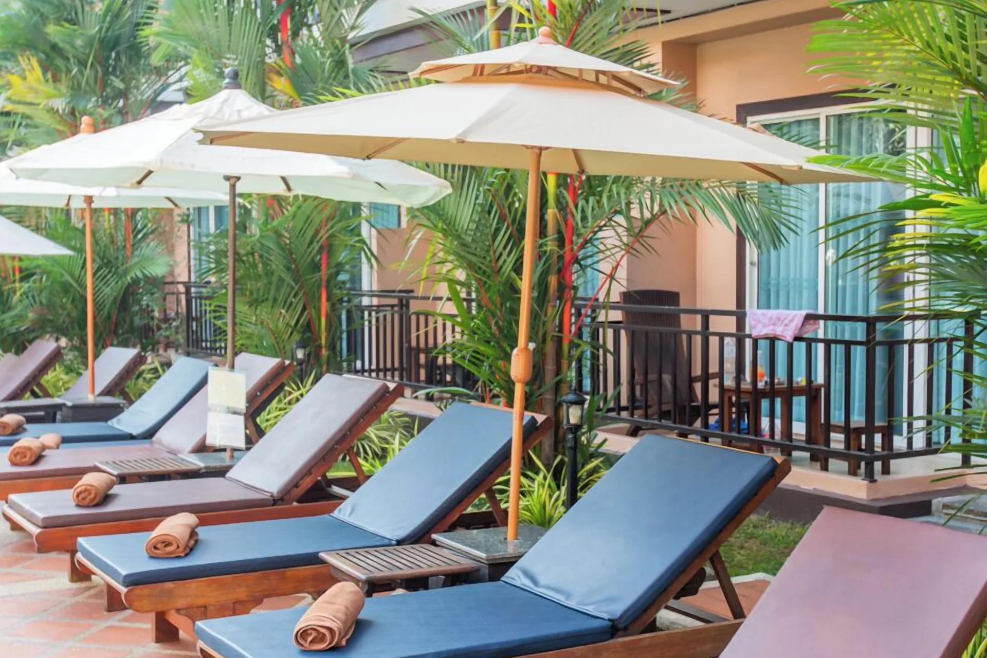 Nipa Resort — exterior