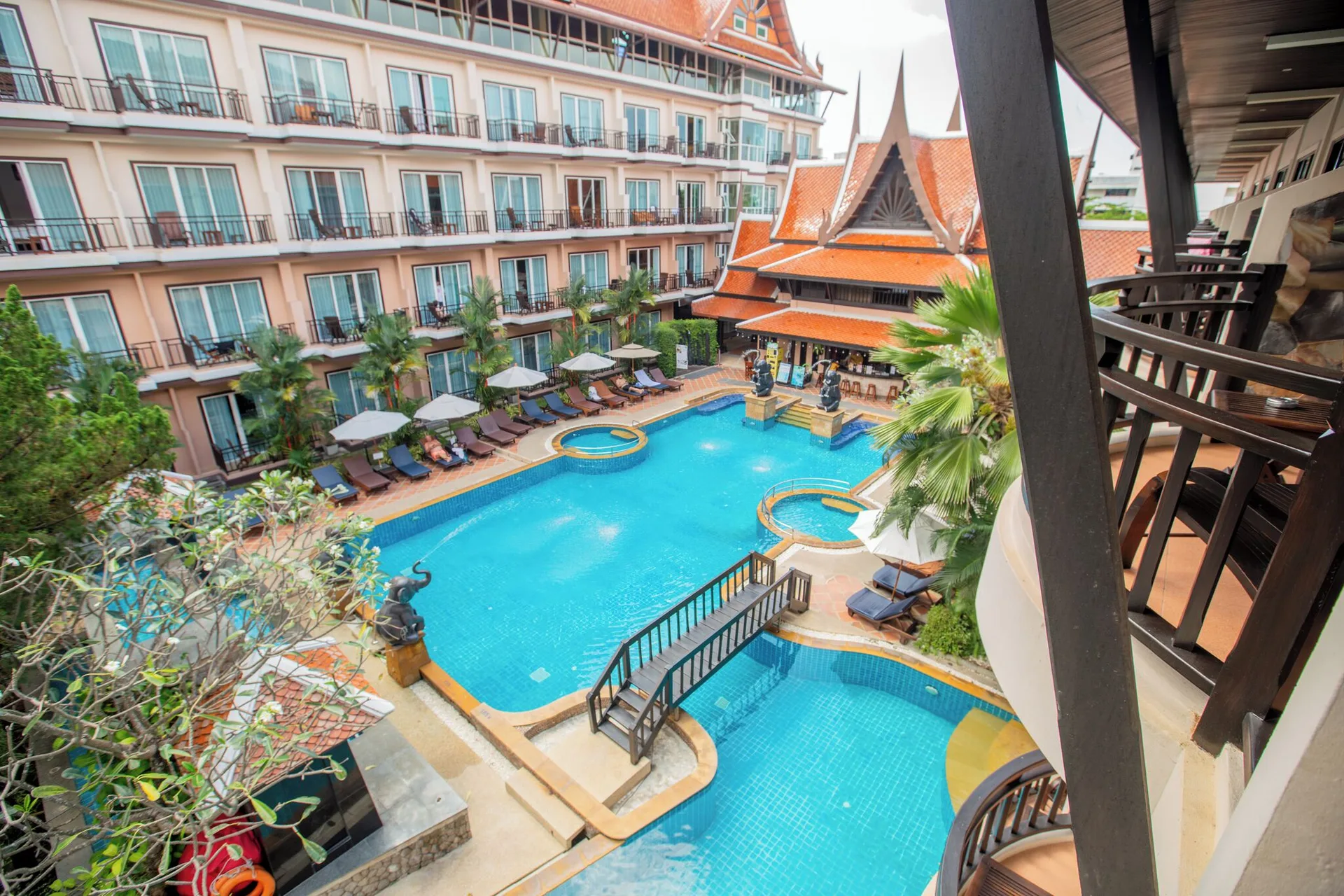 Nipa Resort — pool