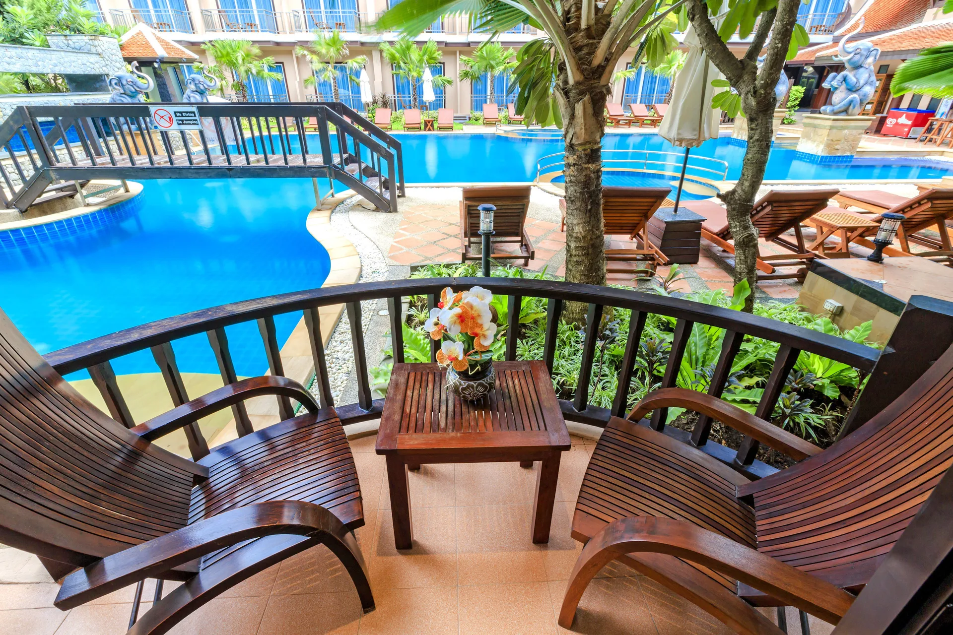 Nipa Resort — pool