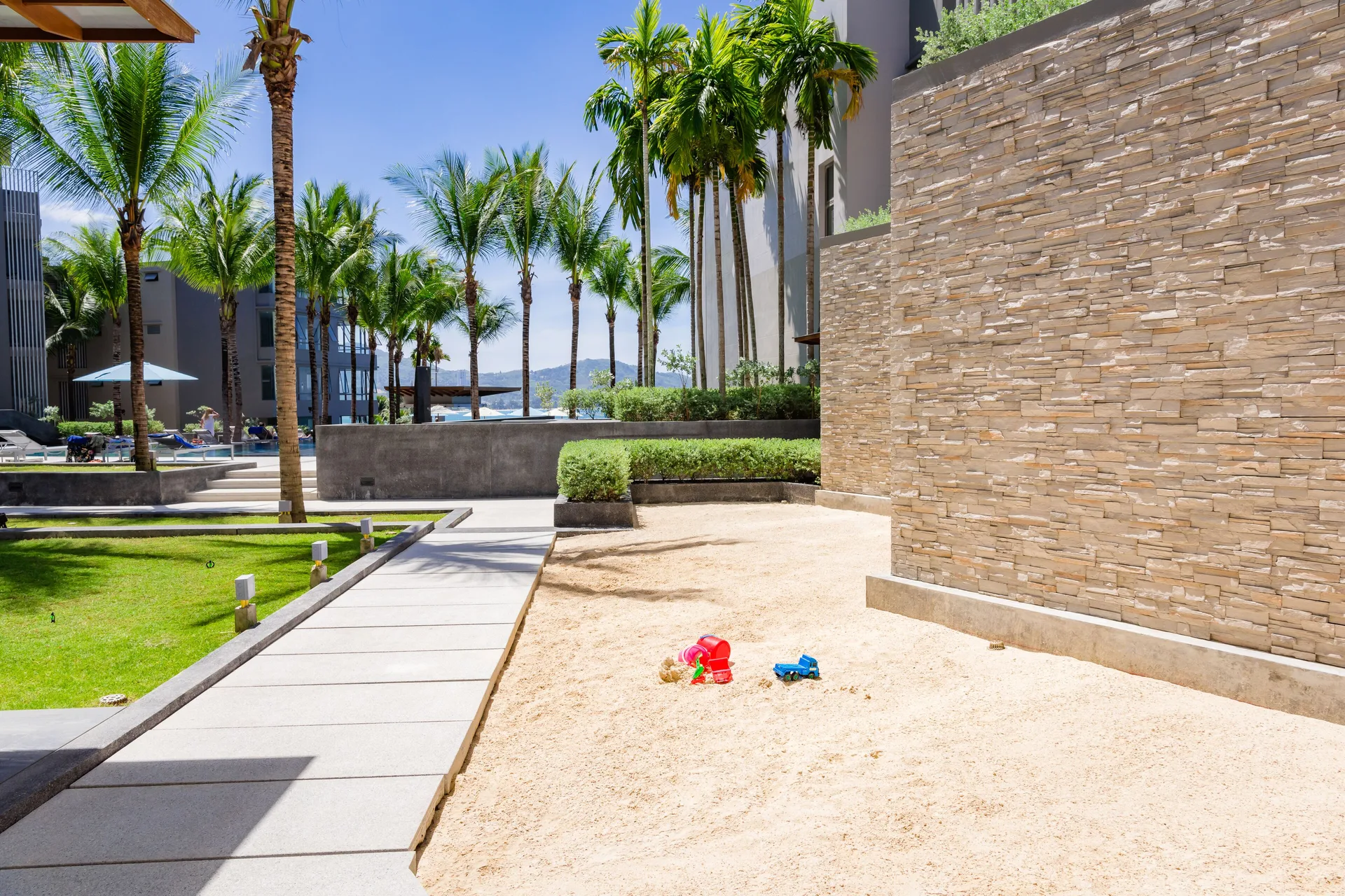 Oceanfront Beach Resort — kids