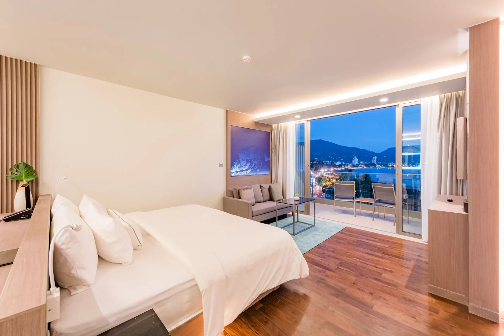 Oceanfront Beach Resort — room