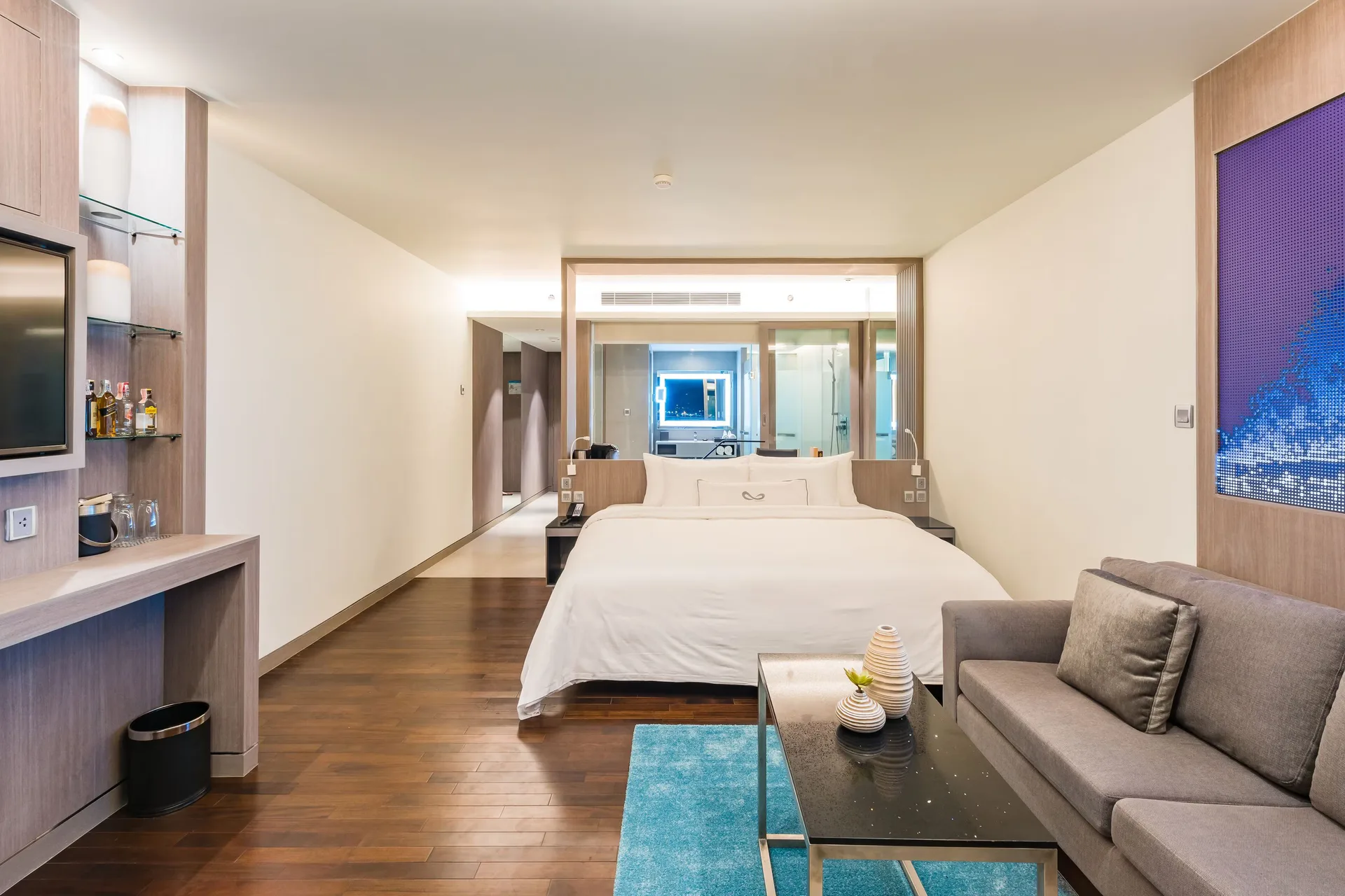 Oceanfront Beach Resort — room