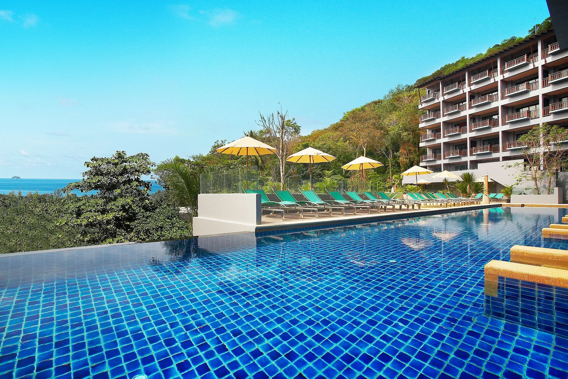 Krabi Chada Resort — pool