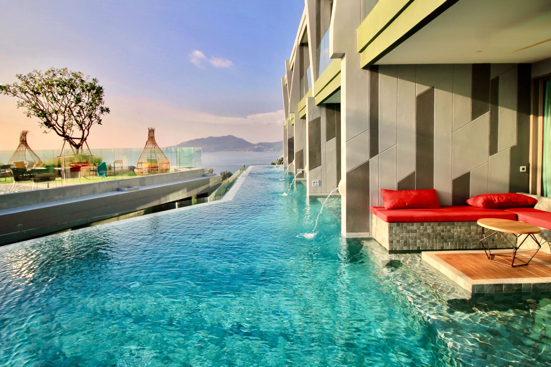 Crest Resort & Pool Villas — pool