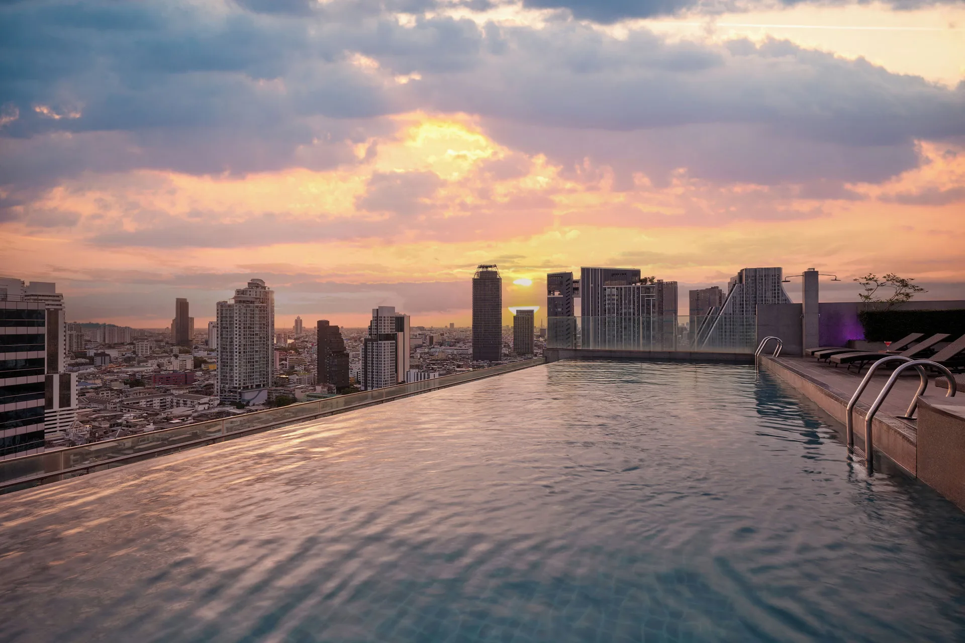 Amara Bangkok — pool